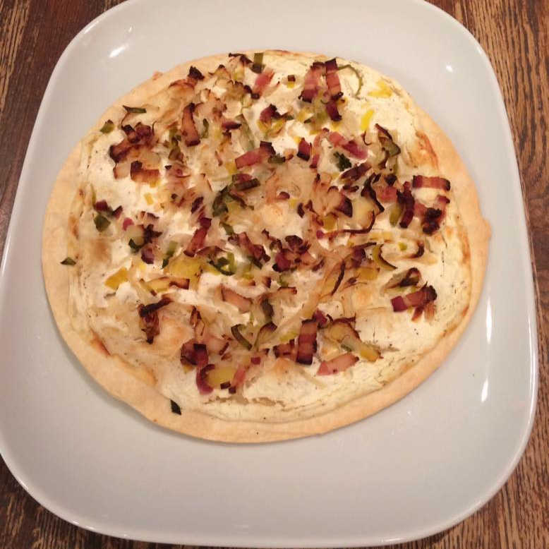 Tarte aux oignons (flammekueche)